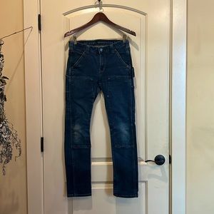 Woman’s dovetail jean. The Maven Slim. Size 6. Inseam 30